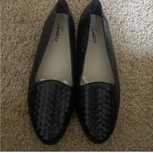 BlackTrotters Loafer Shoe Size 10 wide width